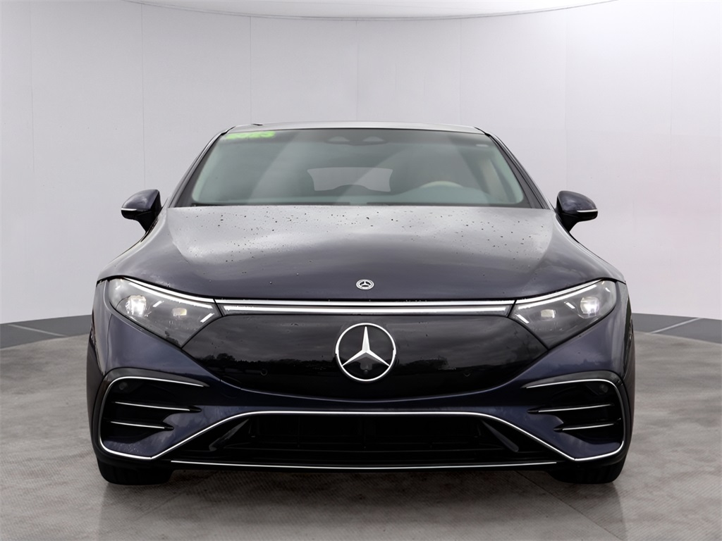 Vehicle image 4 of 82
