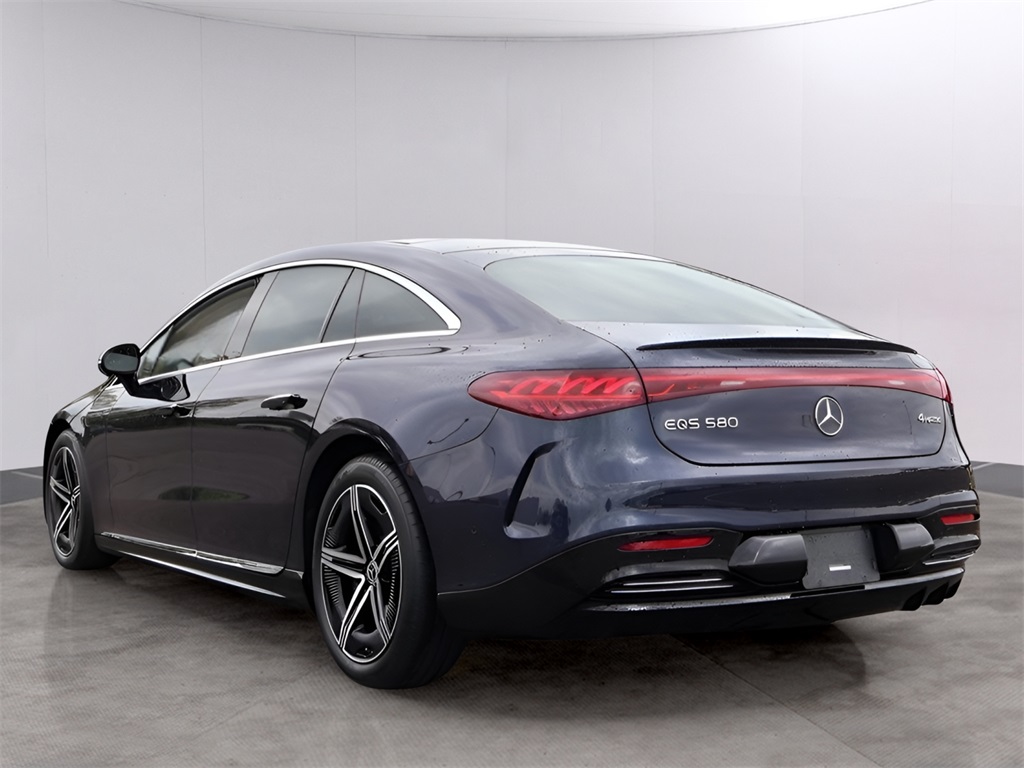 Vehicle image 14 of 82