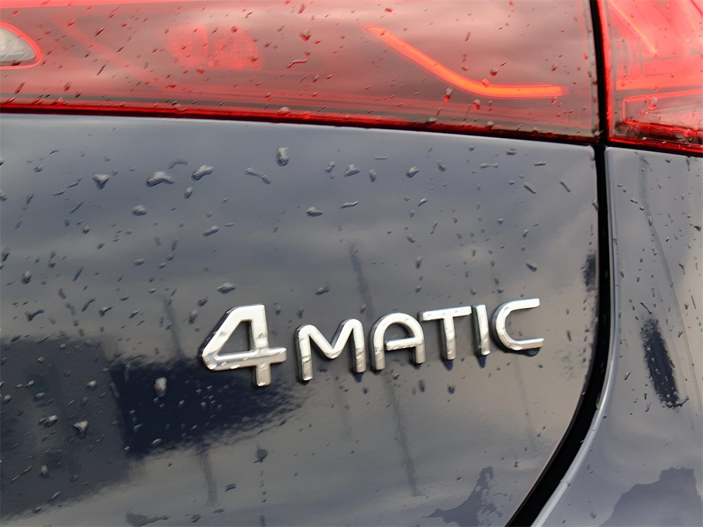 Vehicle image 38 of 82