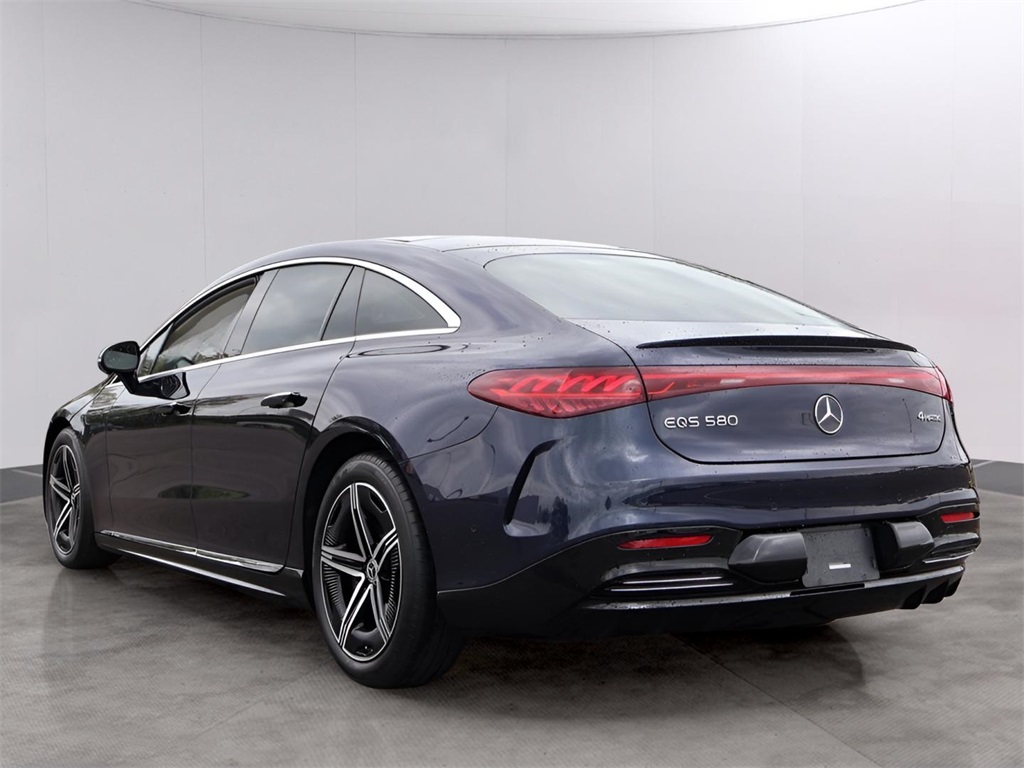 Vehicle image 13 of 82
