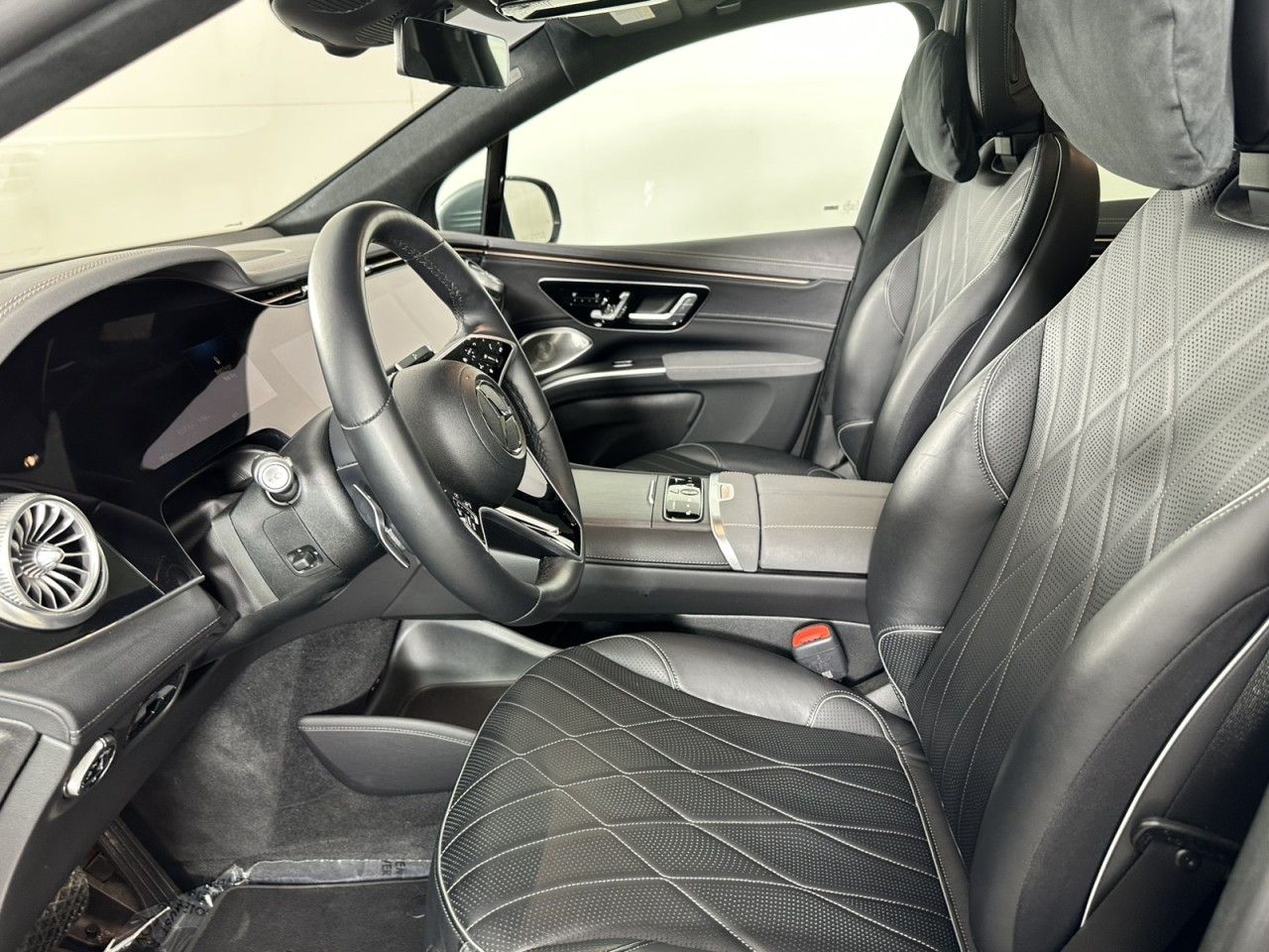 Vehicle image 12 of 20