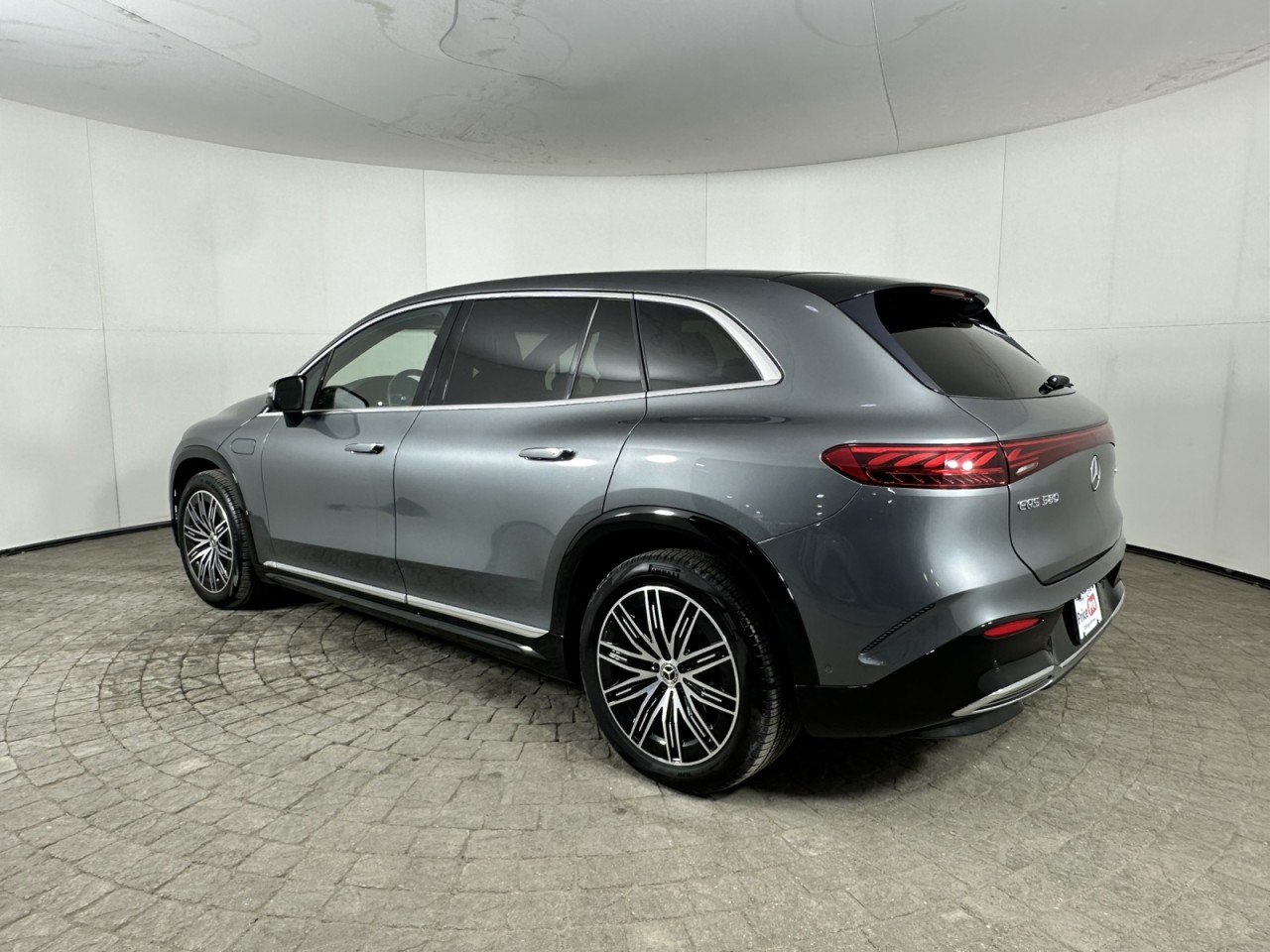 Vehicle image 6 of 20