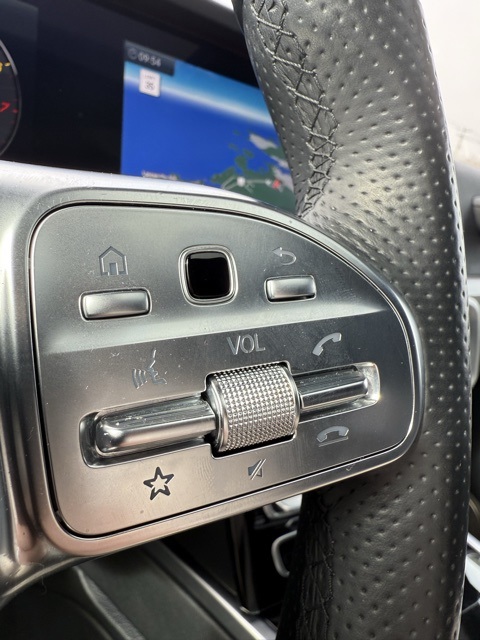 Vehicle image 66 of 75