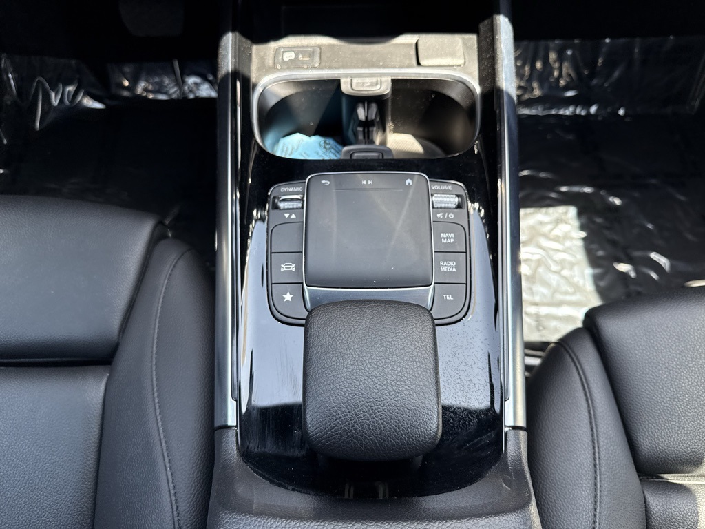 Vehicle image 26 of 27