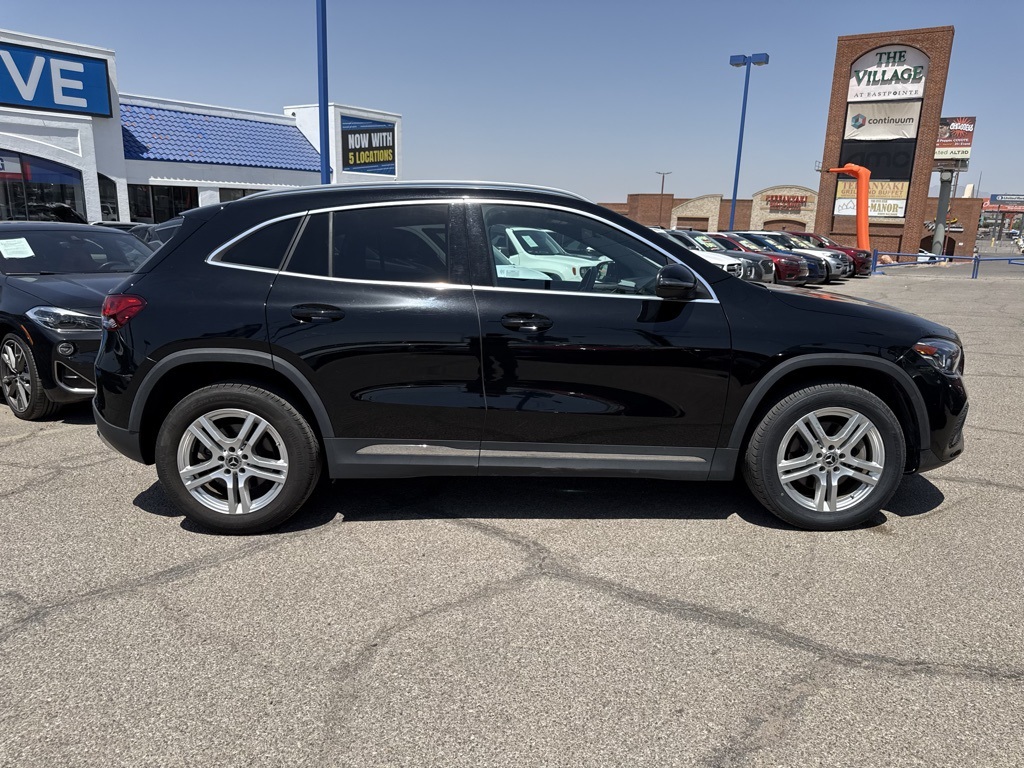 Vehicle image 4 of 27