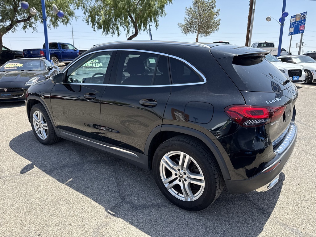 Vehicle image 6 of 27
