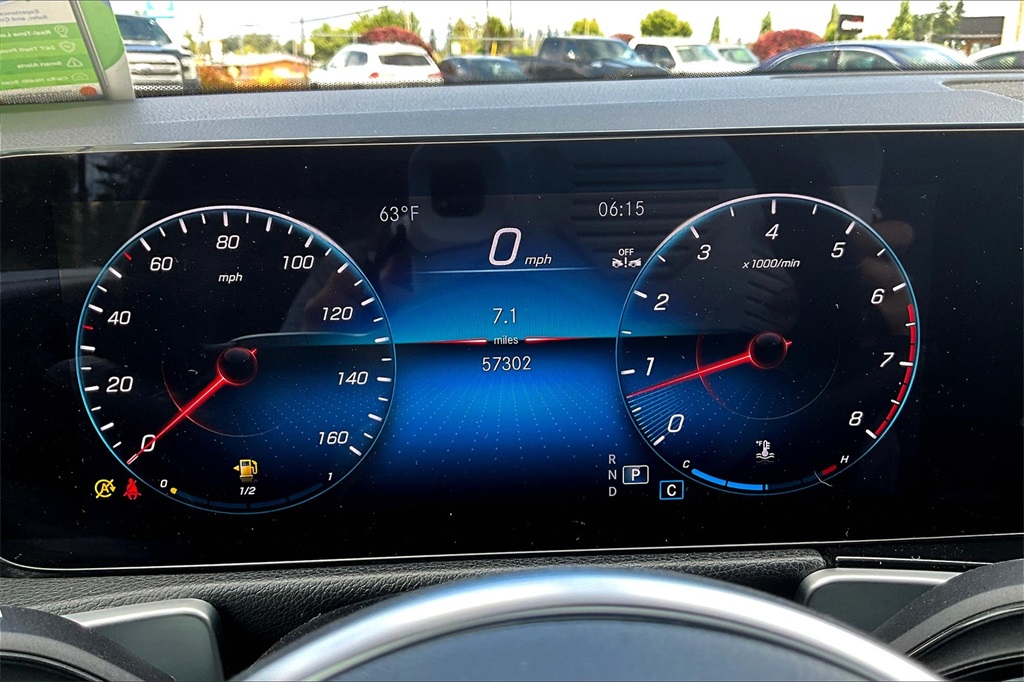 Vehicle image 20 of 33