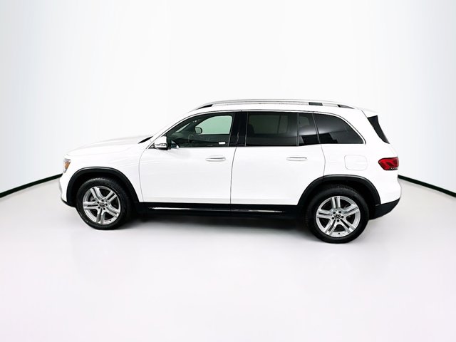 Vehicle image 8 of 32