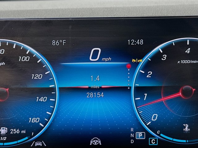 Vehicle image 16 of 32