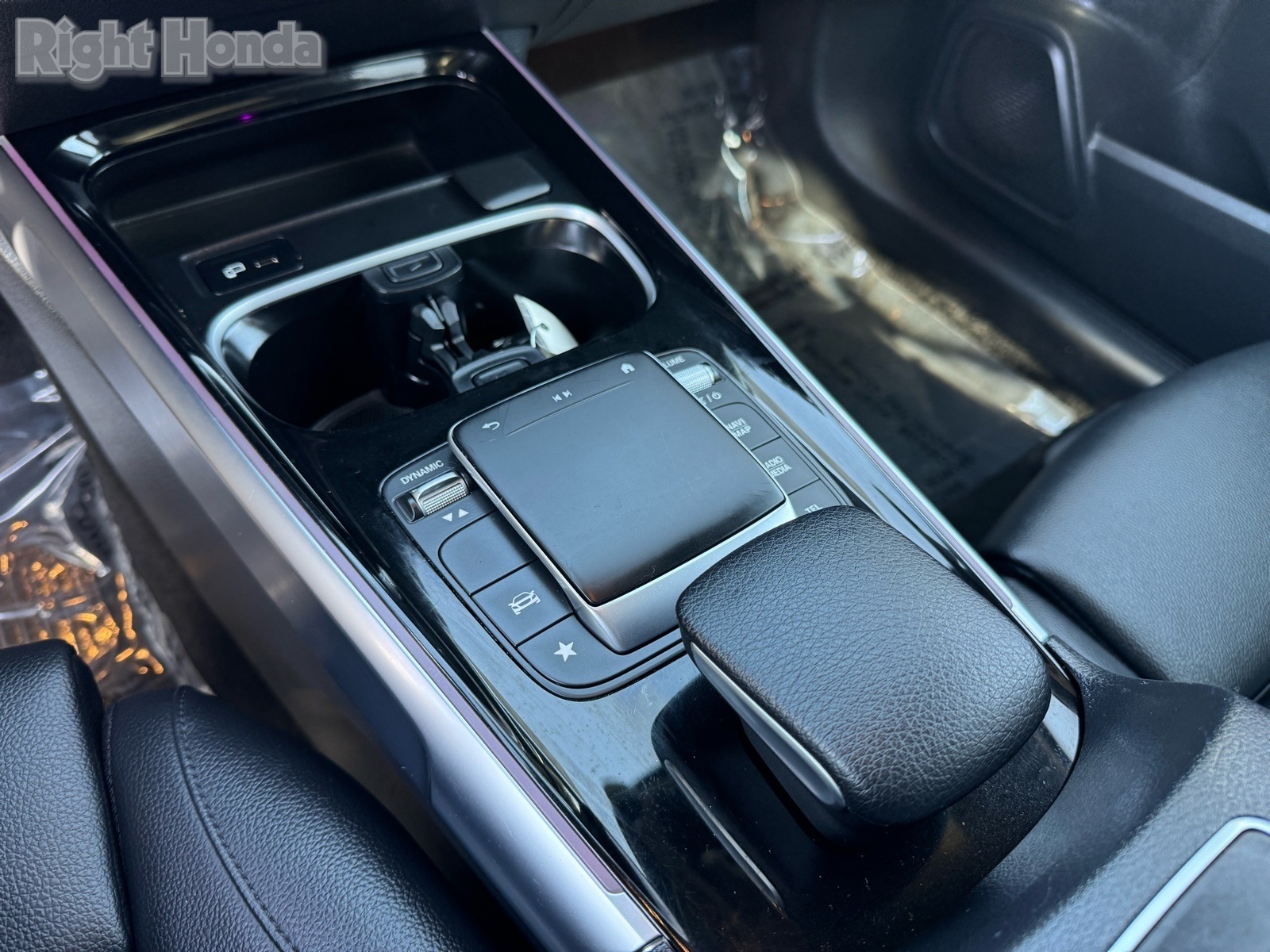 Vehicle image 13 of 31