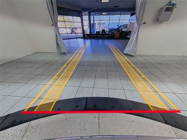 2023 Mercedes-Benz GLC 300 Image 12 of 25