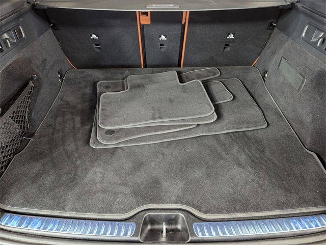 2023 Mercedes-Benz GLC 300 Image 11 of 25