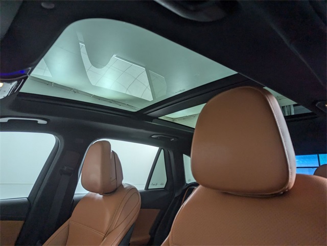 2023 Mercedes-Benz GLC 300 Image 17 of 25