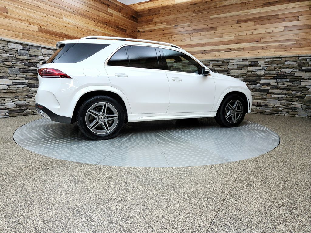 Vehicle image 5 of 26