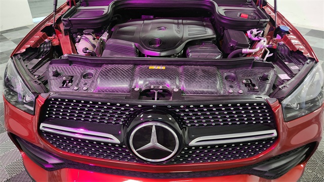 Vehicle image 21 of 26