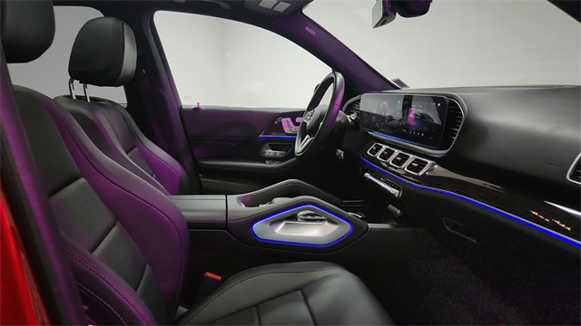 Vehicle image 25 of 26