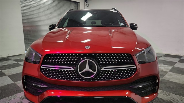 Vehicle image 2 of 26
