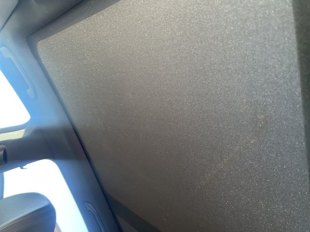 Vehicle image 16 of 21