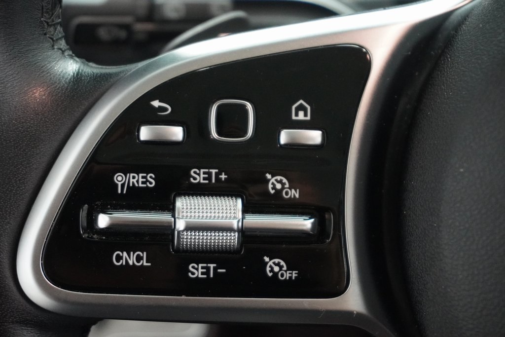 Vehicle image 23 of 50