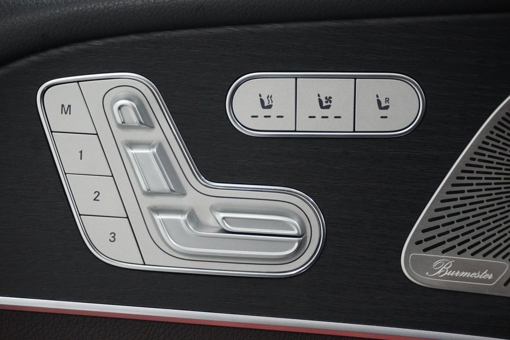 Vehicle image 16 of 50