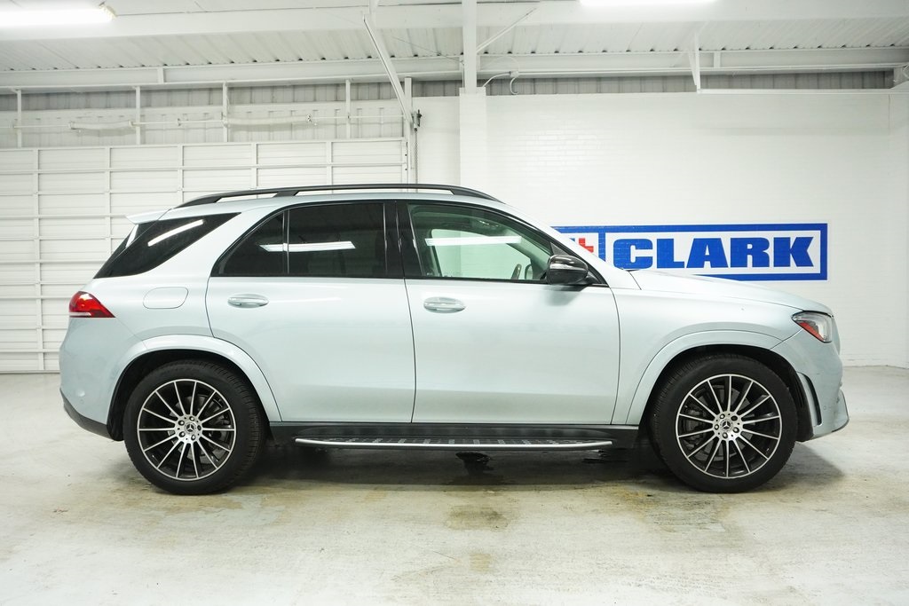 Vehicle image 5 of 50