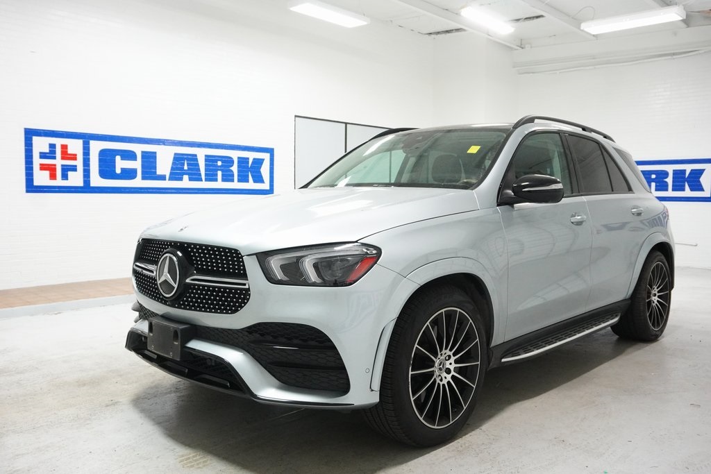 Vehicle image 2 of 50