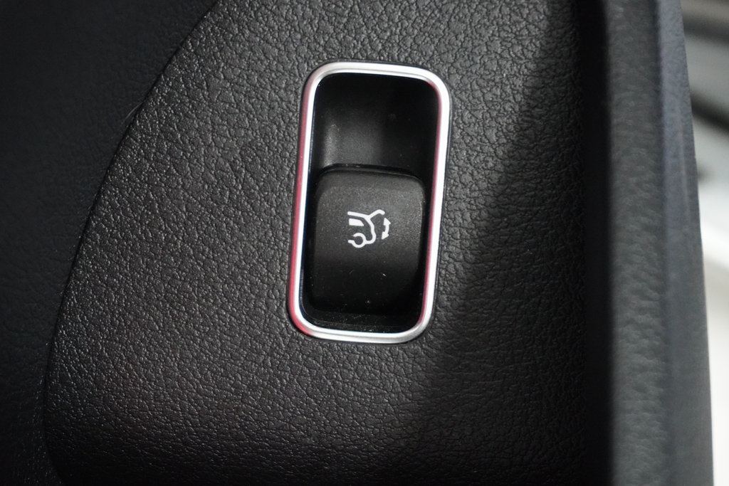 Vehicle image 15 of 50