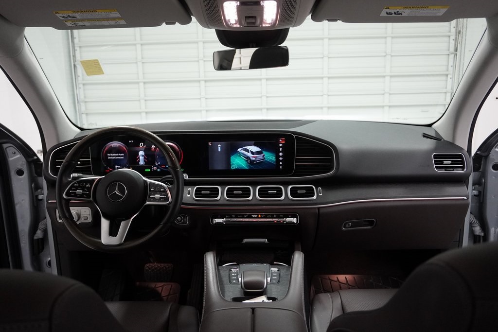 Vehicle image 41 of 50