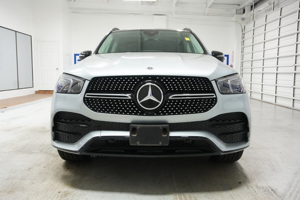 Vehicle image 3 of 50
