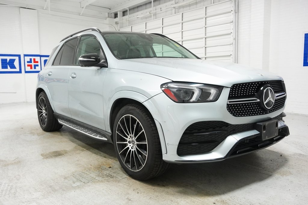 Vehicle image 4 of 50