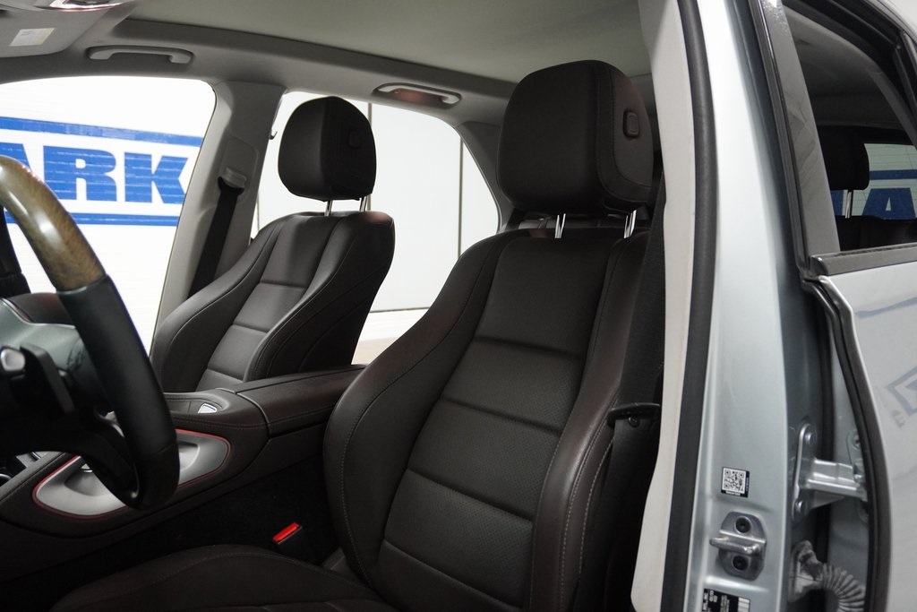 Vehicle image 20 of 50