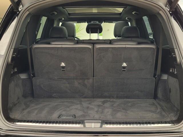 Vehicle image 8 of 36