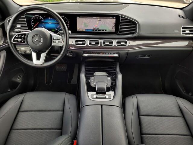 Vehicle image 34 of 36