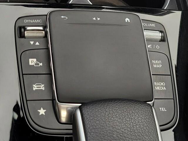 Vehicle image 22 of 36