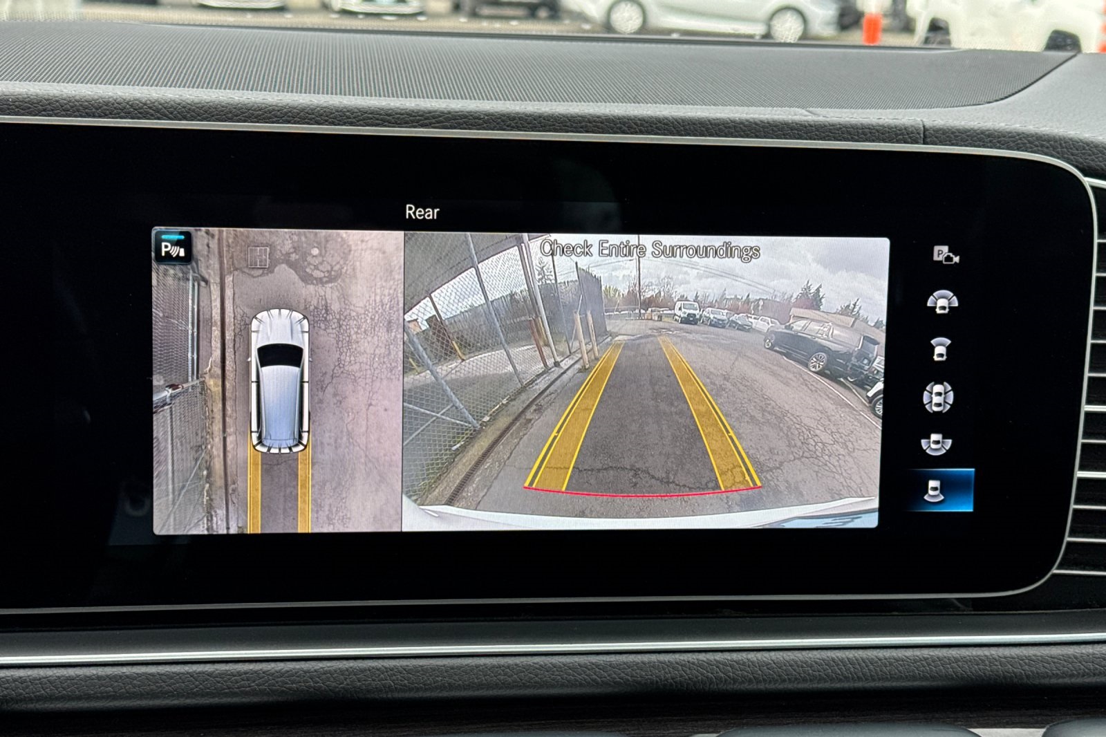 Vehicle image 20 of 29