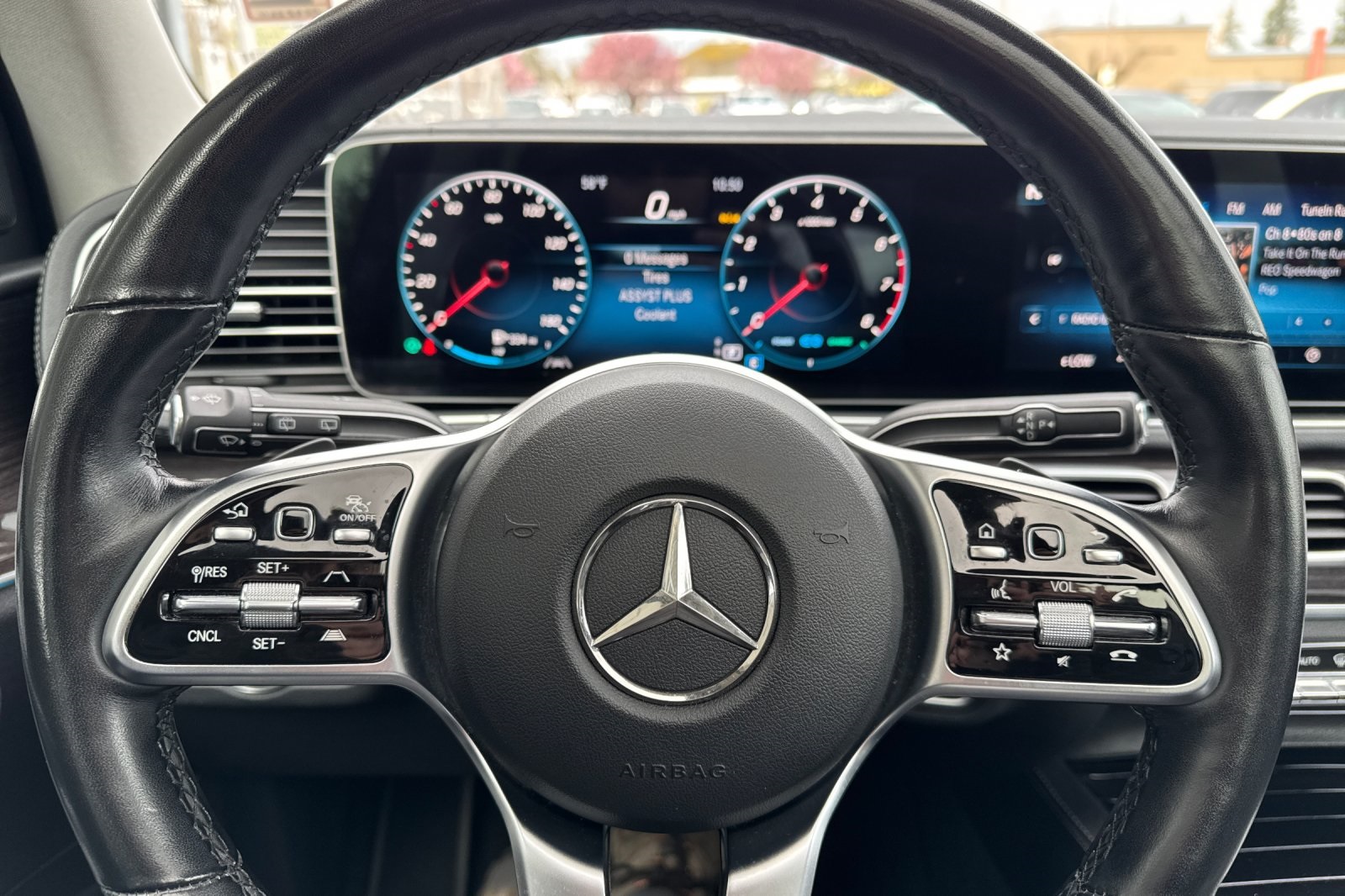 Vehicle image 24 of 29