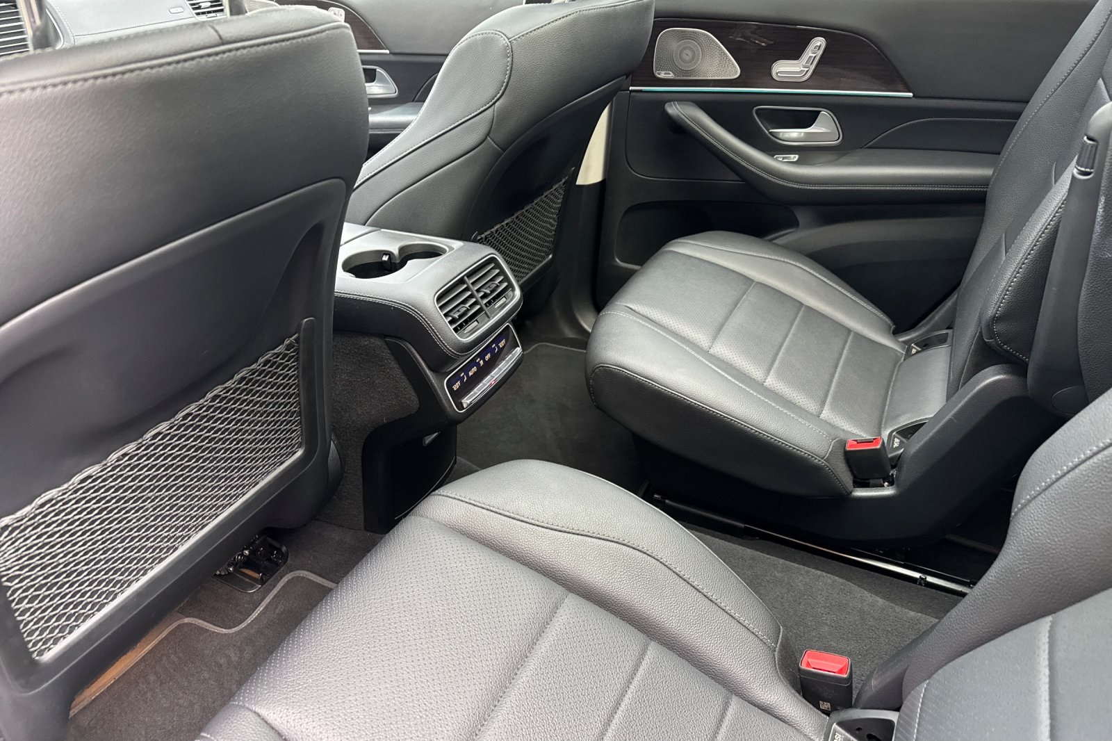 Vehicle image 12 of 29