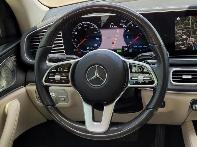 Vehicle image 28 of 37