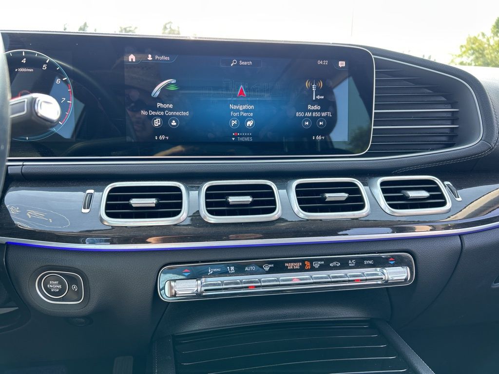 Vehicle image 26 of 53