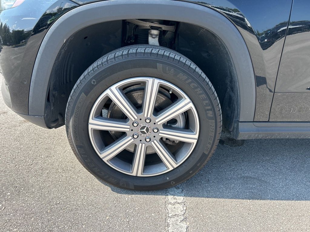 Vehicle image 50 of 53
