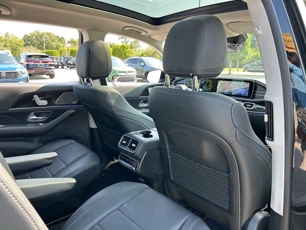 Vehicle image 42 of 53