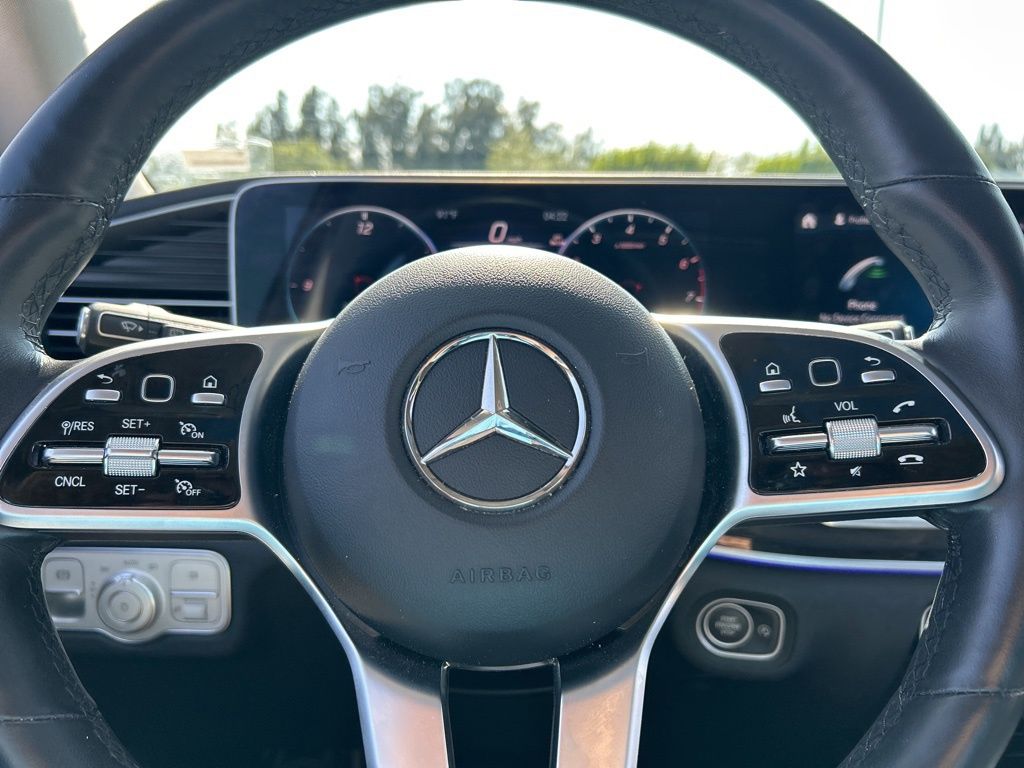 Vehicle image 18 of 53