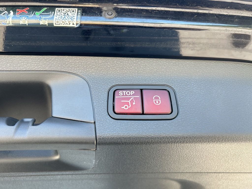 Vehicle image 49 of 53