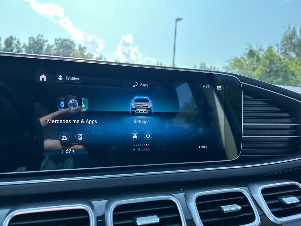 Vehicle image 29 of 53