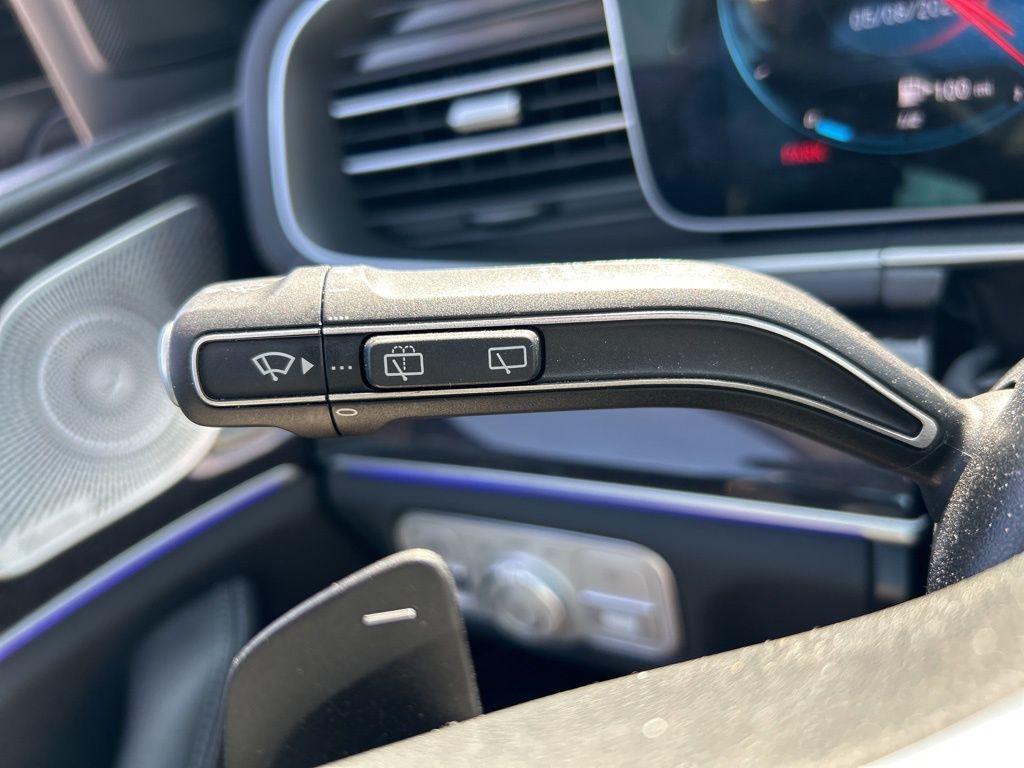 Vehicle image 23 of 53