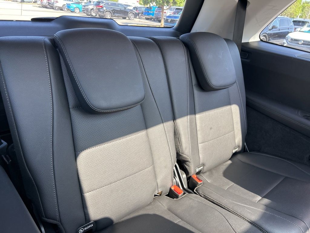 Vehicle image 45 of 53