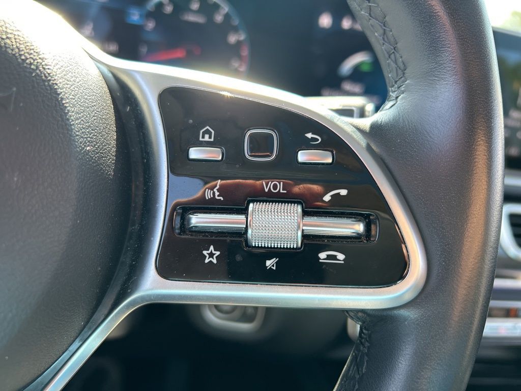 Vehicle image 22 of 53