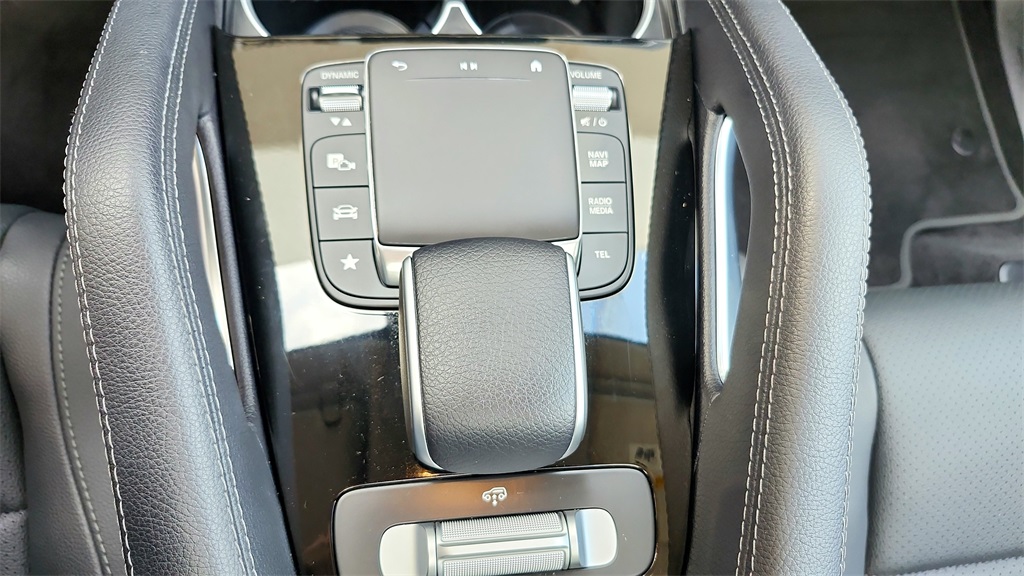 Vehicle image 24 of 42