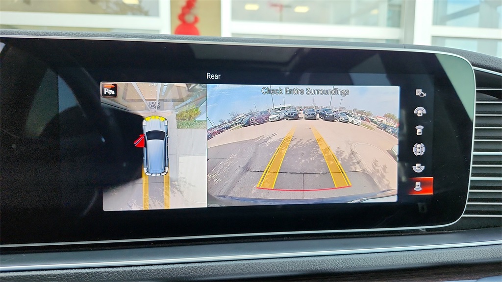 Vehicle image 19 of 42