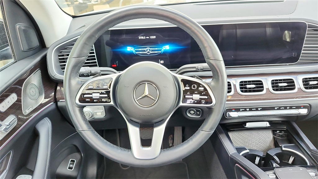 Vehicle image 14 of 42
